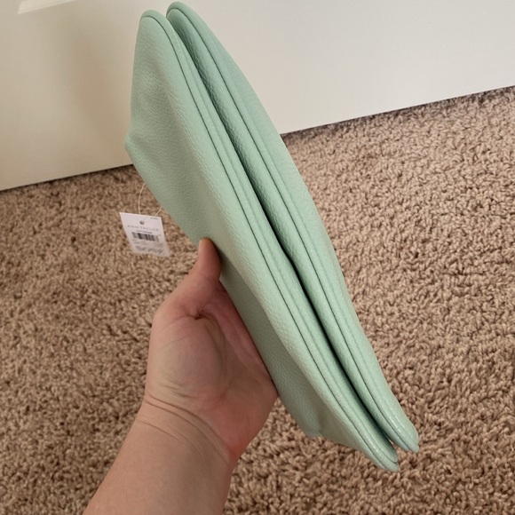 Ann Taylor Mint Green Chain Strap Accent Purse Crossbody  Bag - Picture 6 of 13